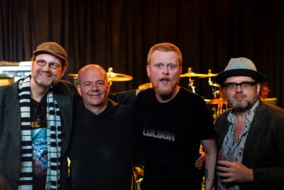 Kristian Tjessem (nummer to fra høyre) er fortsatt aktiv i C64-miljøet. Her sammen med de legendariske Commodore 64-musikerne (fra venstre) Chris Huelsbeck, Jeroen Tel og Reyn Ouwehand. Foto: Audun Ytterdal.